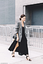 New_York_Fashion_Week-Spring_Summer-2016--Street-Style-Maria_Dueñas_Jacobs-Grey_Blazer-Long_Dress-Saint_Laurent_Bag-2