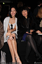 意大利米兰，当地时间2月20日，2014米兰时装周（秋冬）Maxmara品牌秀，时尚主播Linda 与《VOGUE》中国版主编张宇同排看秀。