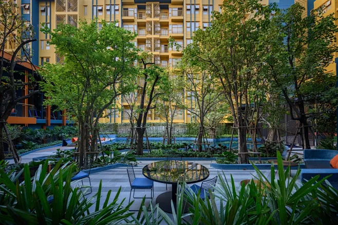 交付大区类 | THE BASE SUKHUMVIT 50 - hhlloo : 景观和住宅空间连结起来，并为住户提供多元和隐私度高的住宅空间 ...