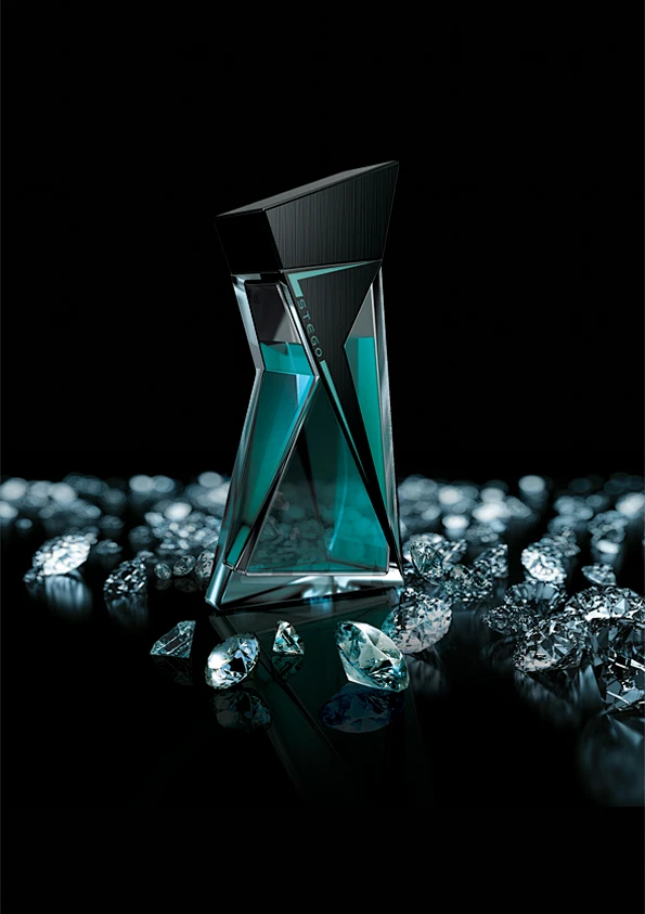 造型内的花瓣采集图片-NmkKETIa