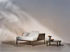 现代极简主义户外泳池景观设计效果图_产品植入-暗壳AI