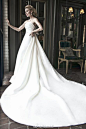 女王范的气场，艾丽西亚婚纱嫁衣-俄罗斯Alena Nikiforova时尚摄影师作品。