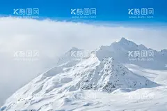 雪山  - 源文件下载【酷图网】雪山湖泊,手绘雪山,西藏风景插画,西藏风景,云南玉龙雪山,玉龙雪山,高原雪山,雪山蓝天,蓝天雪山,山峰,远处的山峰,蓝天,蓝天白云,高山,珠穆朗玛峰,气球,雪山,雪山顶,山顶,雪地,湖泊,天池,天山,摄影,自然景观,山水风景