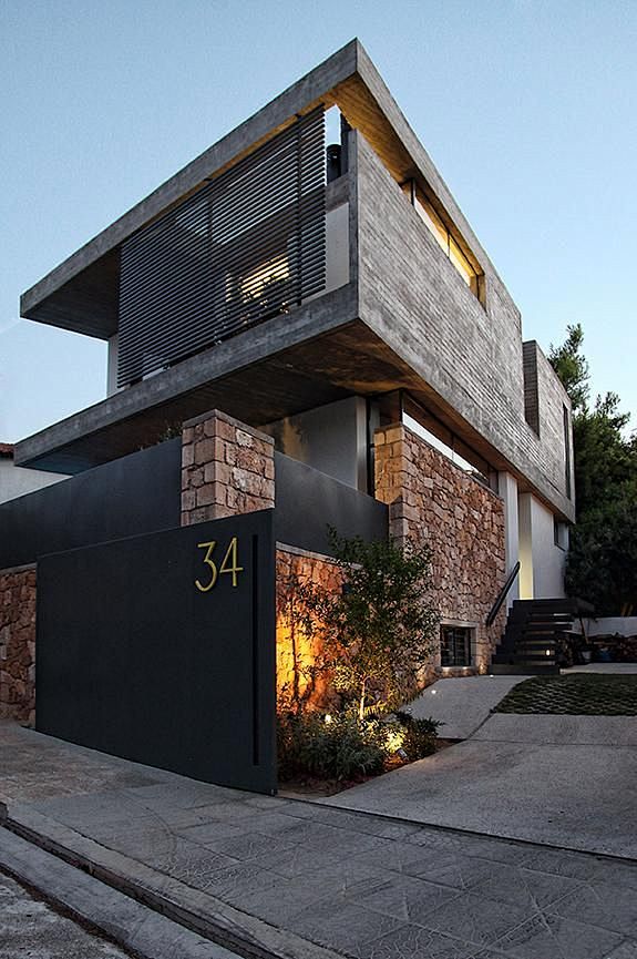 Sleek Athens House B...