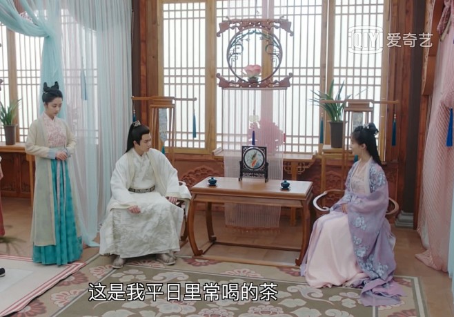 锦衣之下