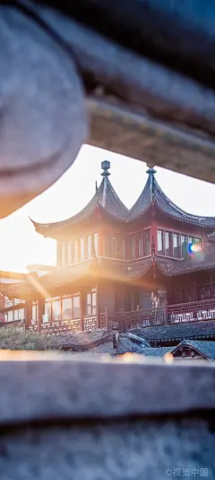 金陵怀旧～南京•南京，六朝古都、十六都会，既有楼台烟雨的诗情画意，又不乏金陵帝王州的壮阔豪气。——南京