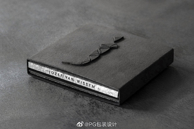 Jozef Van Wissem唱片封套...