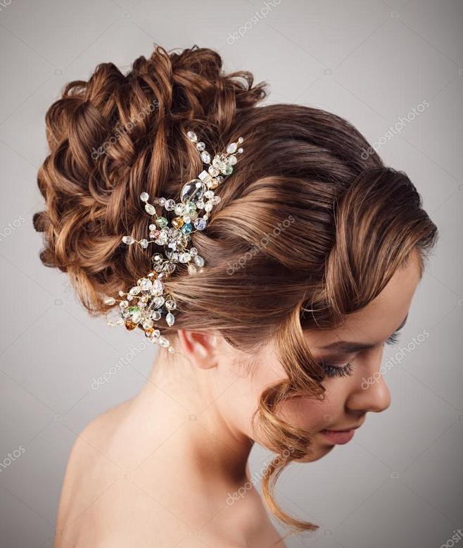 美容婚礼发型。新娘