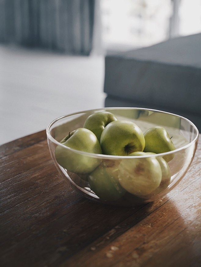 Close Up. Apple. : S...