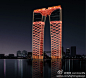 网友 刘洋_commonlife 为苏州东方之门提供的夜景照明设计方案！设计主题：东方魅影中国红！！！我看纯熟是一个肥腿丝袜