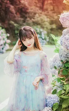 夏日甜心美女户外写真高清手机壁纸