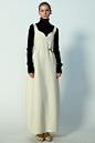 Jil Sander Pre-Fall 2020 Fashion Show : The complete Jil Sander Pre-Fall 2020 fashion show now on Vogue Runway.