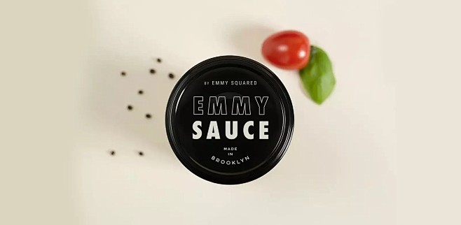 Emmy Squared披萨品牌形象设计