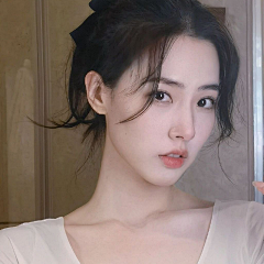RjunT采集到800X800美女图1