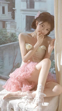 Jango赞高采集到美女@提神