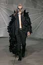 Alexander McQueen Spring 2006 Menswear Fashion Show : See the complete Alexander McQueen Spring 2006 Menswear collection.