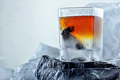 酒安江南丶采集到水、冰块