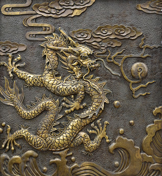 铜雕飞龙