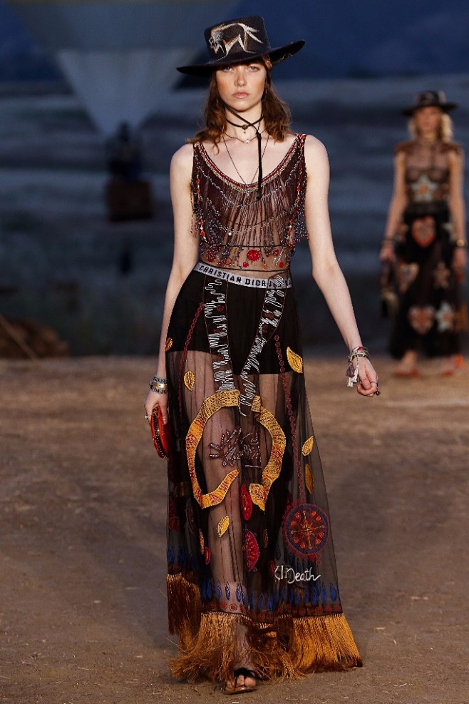 Christian Dior Resor...