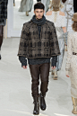 Chanel Fall 2016 Ready-to-Wear Fashion Show : The complete Chanel Fall 2016 Ready-to-Wear fashion show now on Vogue Runway.