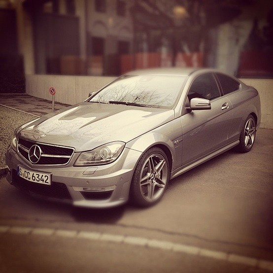 Mercedes C63 AMG