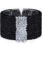 Colored Diamond bracelet white gold with black and white diamonds  by Gilan@北坤人素材