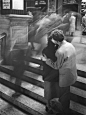 【http://huaban.com/sheji 摄影设计集】 （爱情 街拍 情侣 吻）Robert Doisneau摄影作品