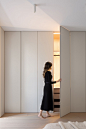 木色和黑色搭配出的精致感 | estudio Ana Martí-建e室内设计网-设计案例