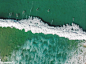 Group of surfers at Dee Why Beach, Sydney摄影照片