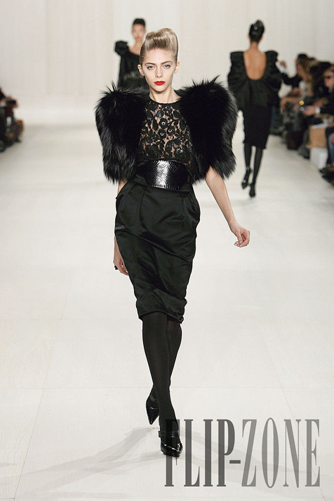 Elie Saab Fall-winte...