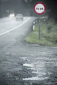 _4840895812