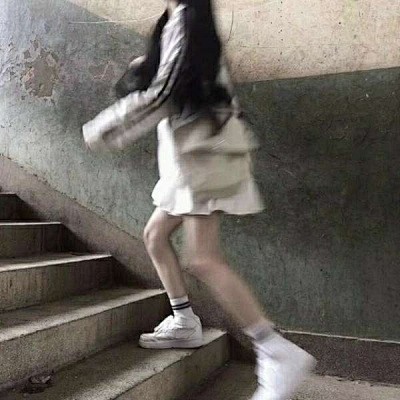 女头