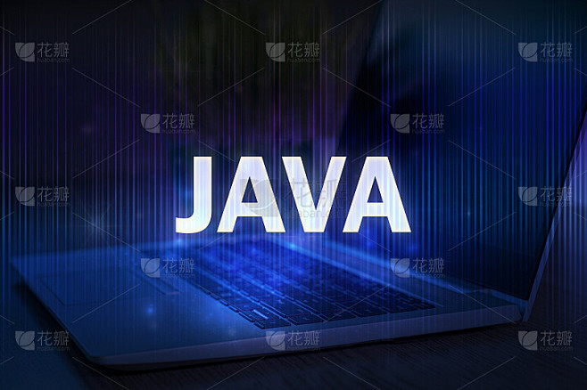 Java文本在蓝色技术背景与笔记本电脑。