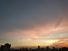 夕阳下的城市