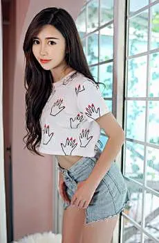 ol美女长腿黑丝丝袜美女手机壁纸,高清图片,手机锁屏桌面-壁纸族
