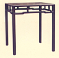 51、红木小方桌•清朝•晚期
桌面720×720mm。通体圆材，仅在罗锅枨处有一处微妙变化，显得格外文静，整体感很强，特别适宜放置在庭院或斋室中使用。