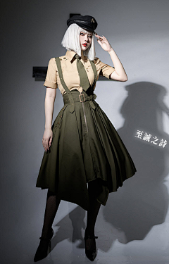 人丁采集到服装素材