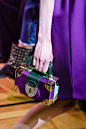 【多图】Schiaparelli夏帕瑞丽2019年春夏高级定制时装发布秀__VOGUE时尚网