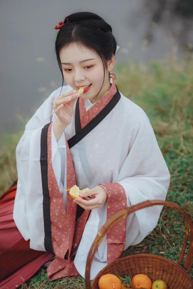 离人愁伤别离 碎碎念深深思 凋零落吟空悲...