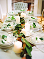 绿色和白色的餐桌布置灵感 - 绿色和白色的餐桌布置灵感婚纱照欣赏@北坤人素材