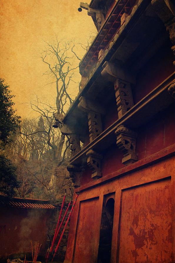 古刹br喜欢有特色的古寺庙感觉时光的交叉和心中的虔诚