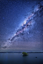 银河系从艾尔利海滩，昆士兰，澳大利亚
Milky Way as seen from Airlie Beach, Queensland, Australia.