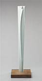 PHILLIPS : UK000208, SUEHARU FUKAMI, Celadon object. ca. 1990.