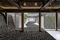 Twisting Courtyard / ARCHSTUDIO,Reception area. Image © Weiqi Jin