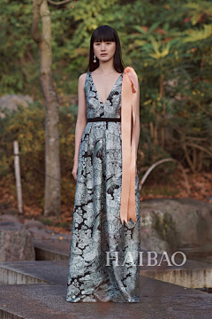 一目o采集到婚纱，礼服