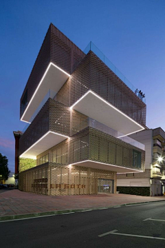 AZ”采集到J—建筑灯光（现代）