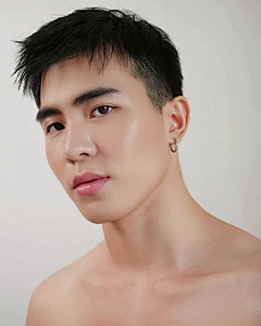 人间富贵花~~采集到男士护肤品