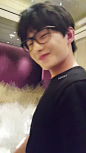 [杨洋][分享]171209 杨洋回眸一记致命暴击 男朋友视角下撩你没商量 ——IDOL新闻