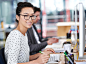 眼镜,人,休闲装,书桌,商务_522540401_I'm all about efficiency_创意图片_Getty Images China