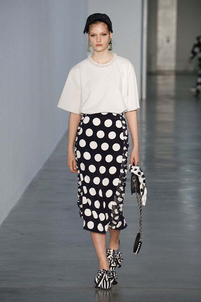 Mother of Pearl 18AW